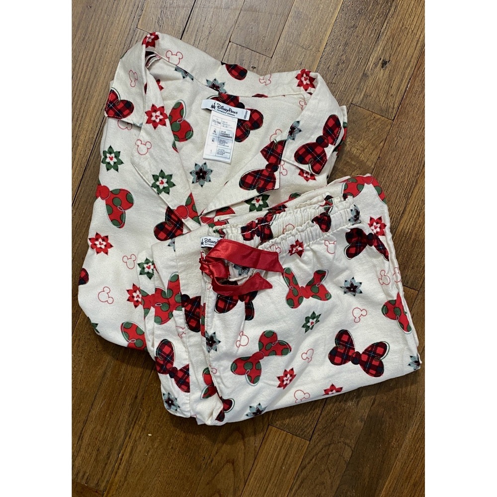 Women's Minnie Mouse Flannel 2-pc Pajama Set Size XL Disney Parks Authentic - Picture 1 of 10